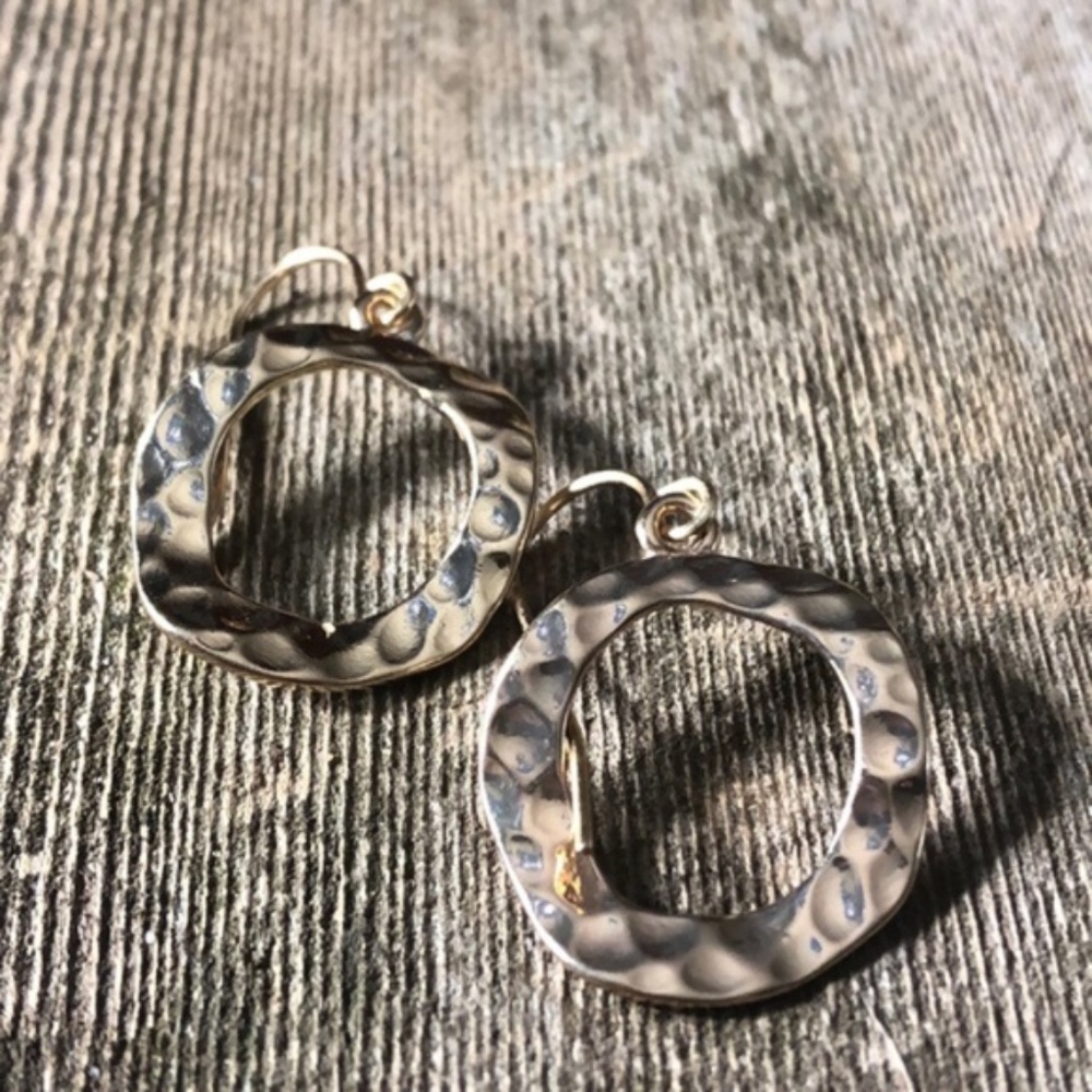 🔥HOT SALE🔥 Golden Fashion Hoops